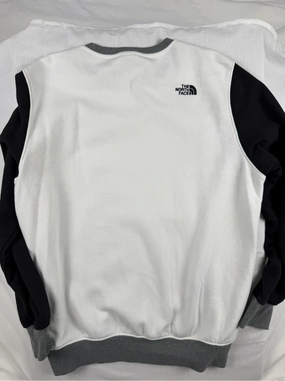 The North Face Colorblock Fleece Crewneck Sweatshirt White Black Gray Large